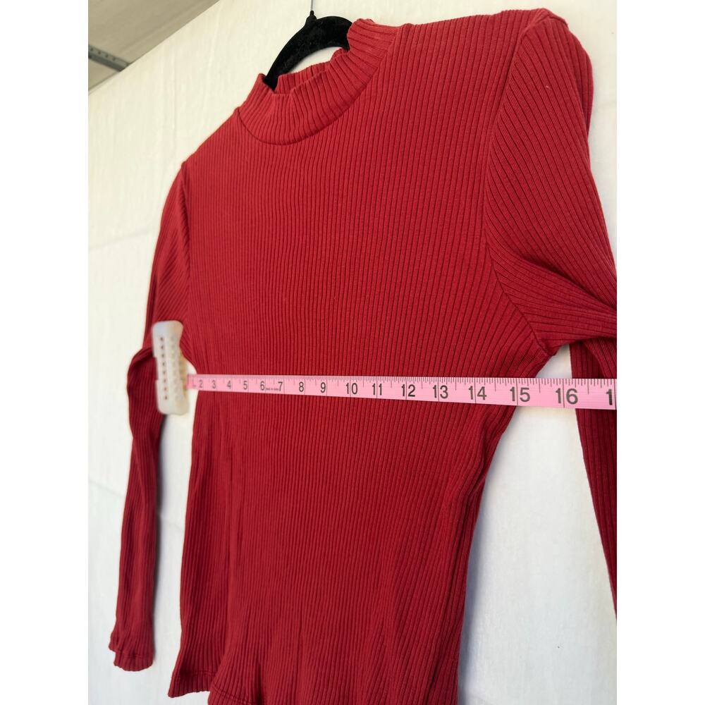 Uniqlo Women's  Red Ribbed Mock Neck Long Sleeve Knit Sweater Medium - Picture 3 of 4